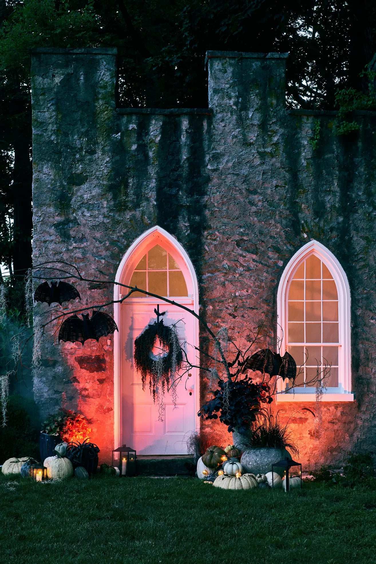 Cascading Black Boughs Wreath
