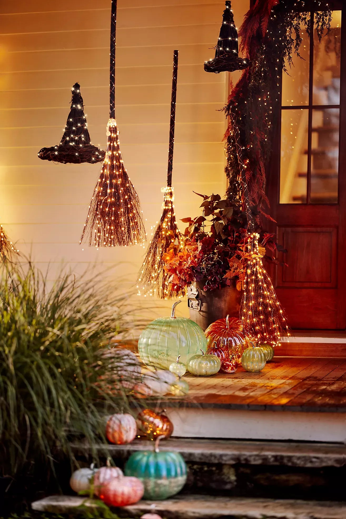 LED Cascading Black Boughs Garland